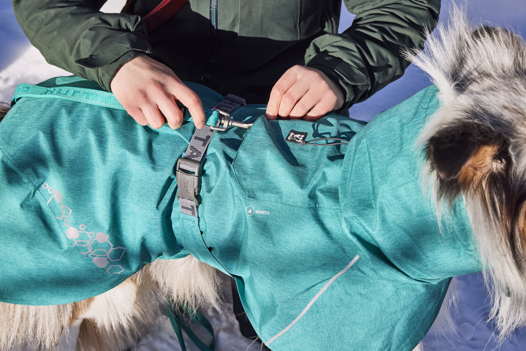 Hurtta Monsoon Coat ECO pavone Taglia 23