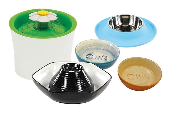 Futternäpfe & Tränken